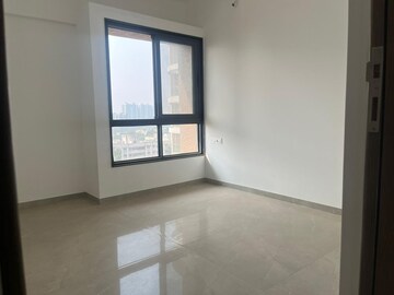 Room in 2 BHK Apartment at Choice Goodwill Crescent, Mundhwa – for Rent