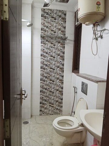 Bathroom in 3 BHK Builder Floor at Safdarjang Enclave – for Rent