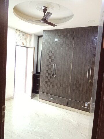 Building Lobby in 3 BHK Builder Floor at Safdarjang Enclave – for Rent