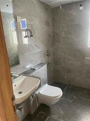 Bathroom in 2.5 BHK Apartment at Pareena Micasa, Sector 68 – for Rent