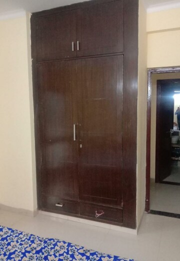 Furnished Amenities in 2.5 BHK Apartment at Pareena Micasa, Sector 68 – for Rent