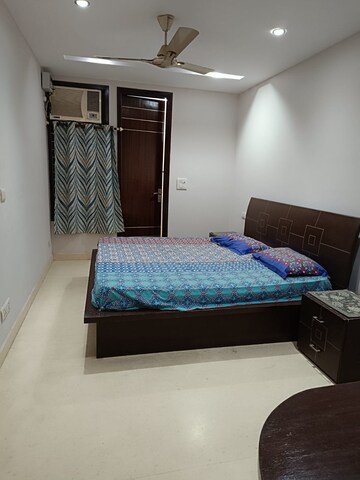 Bedroom in 3 BHK Builder Floor at Krishna Nagar – for Rent