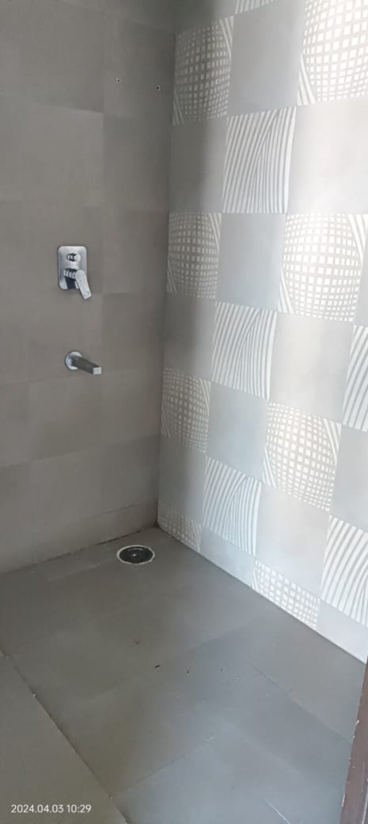 Bathroom, kharar road 3 Bedroom 1500 Sq.Ft. Independent House In Kharar Road Mohali 8285728