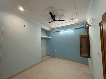 Kitchen in 3 BHK Apartment at Mahanagar – for Rent