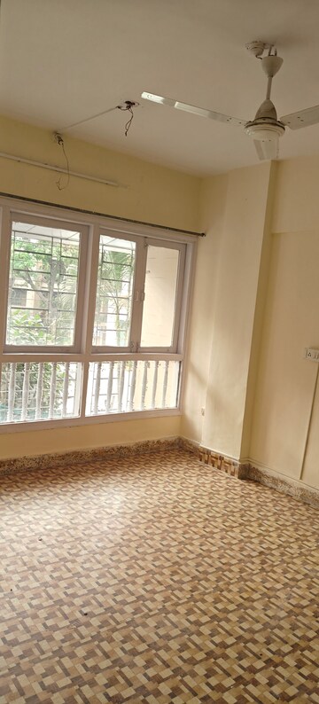 Room in 2 BHK Apartment at Garden View CHS Andheri, Andheri West – for Sale