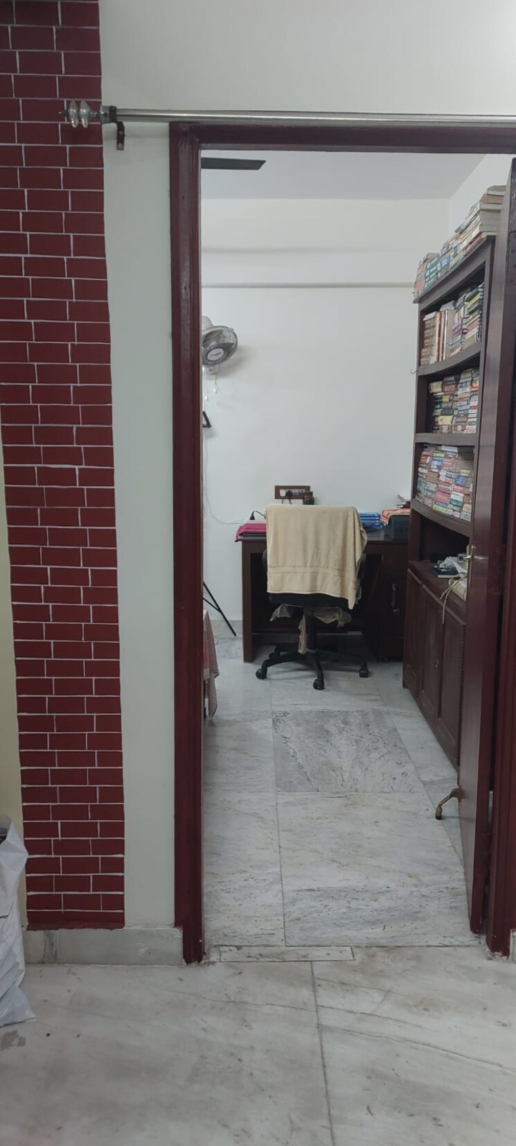 Bathroom, park circus 3 Bedroom 1410 Sq.Ft. Builder Floor In Park Circus Kolkata 8285820