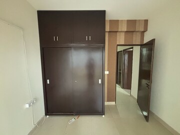 Room in 2 BHK Apartment at Signature Global Proxima, Sector 89 – for Rent