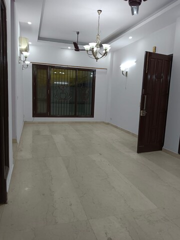 3 BHK Builder Floor For Rent in Greater Kailash