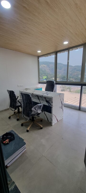 Team Area in  Office Space at Mittal Tower Mumbai, Nariman Point – for Rent