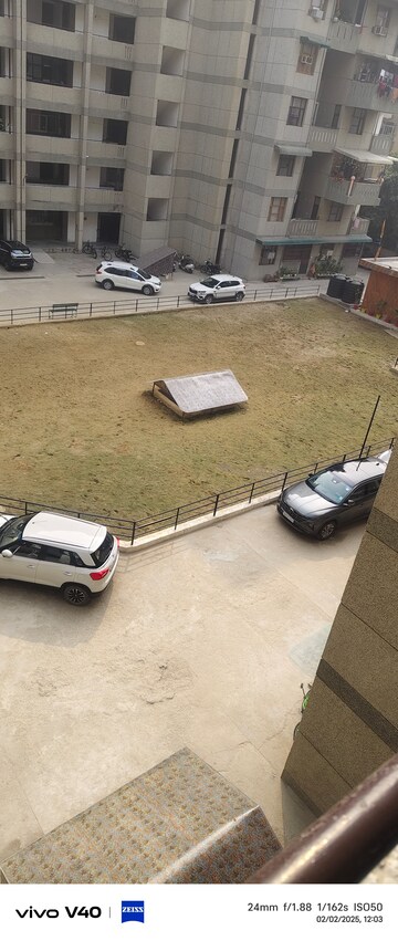 Parking in 2 BHK Apartment at Sector 3 Dwarka – for Rent
