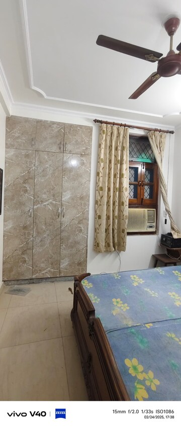 Furnished Amenities in 3 BHK Apartment at Sector 11 Dwarka – for Rent