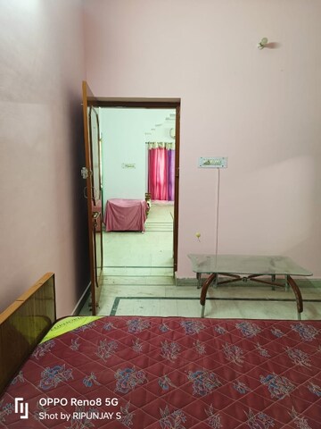Bedroom in 2.5 BHK Independent House at Gomti Nagar – for Rent