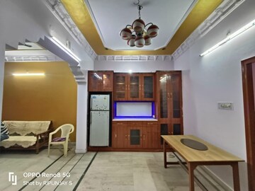 Living Room in 2.5 BHK Independent House at Gomti Nagar – for Rent