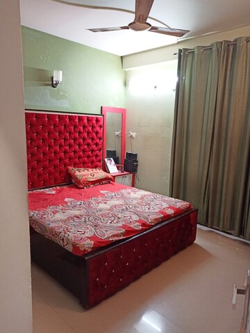Bedroom in 3 BHK Builder Floor at RPS Palm Drive, Sector 88 – for Rent
