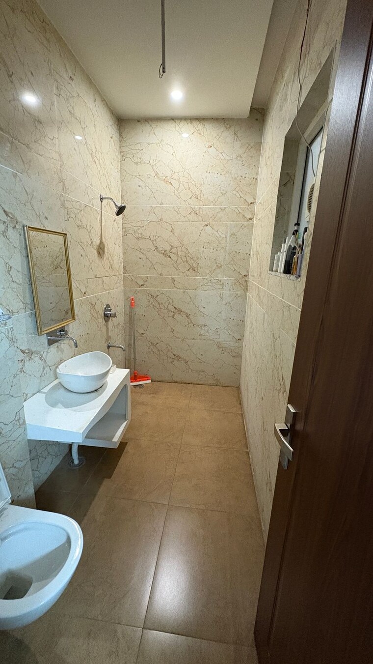 Bathroom, dhakoli village 3 Bedroom 1250 Sq.Ft. Builder Floor In Dhakoli Village Zirakpur 8286002