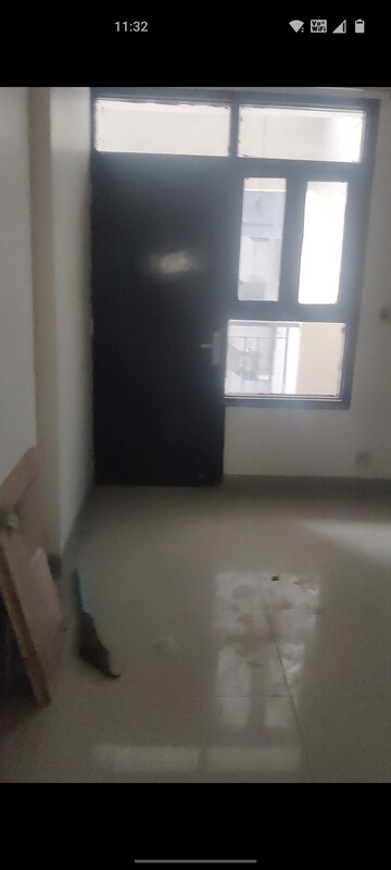 Room in 2 BHK Apartment at Mahagun Puram Phase I, Avantika Extension – for Rent