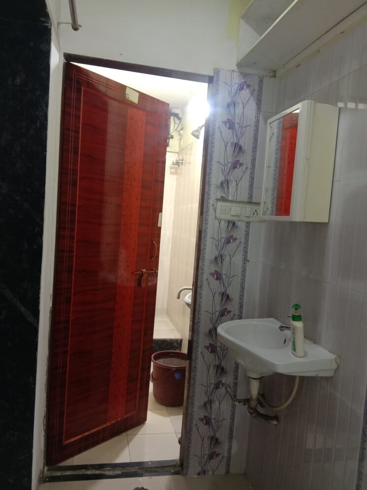 Bathroom, shankar nagar 2 Bedroom 670 Sq.Ft. Apartment In Shankar Nagar Raipur 8286038