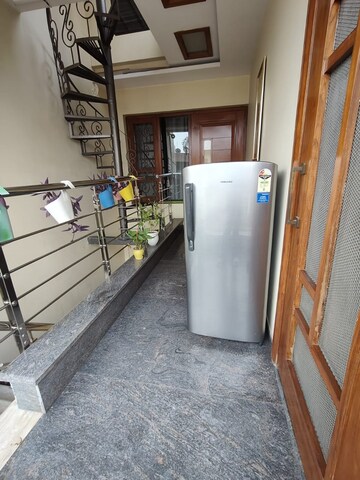 Balcony in Studio Builder Floor at Sector 32 – for Rent