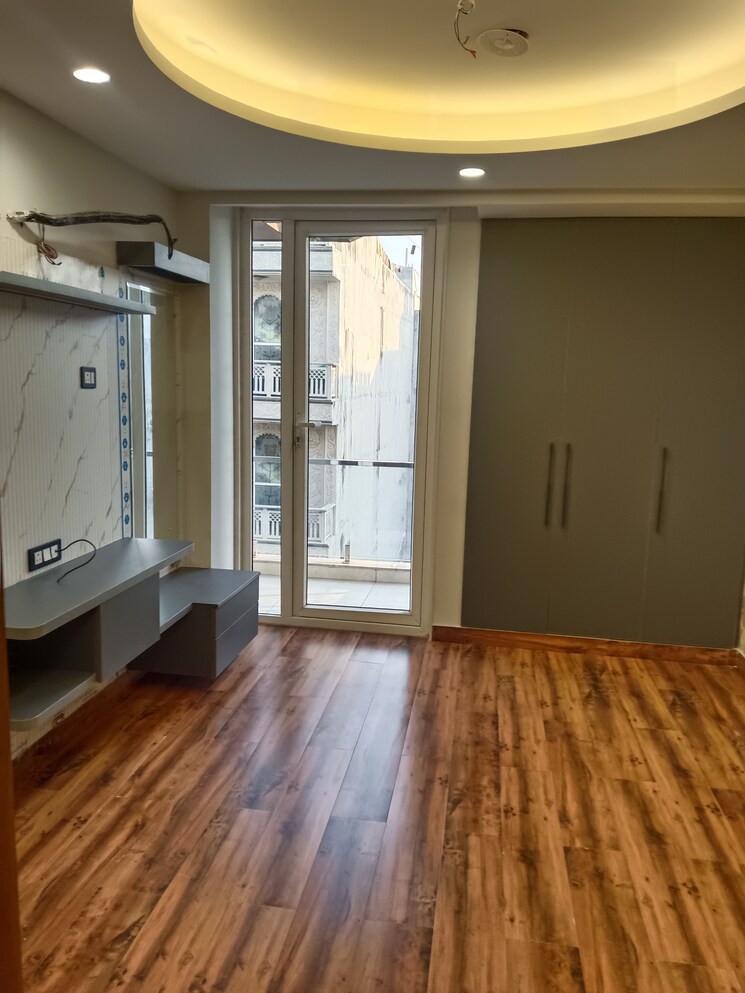 Room, nangal dewat 3 Bedroom 200 Sq.Yd. Builder Floor In Nangal Dewat Delhi 8286063