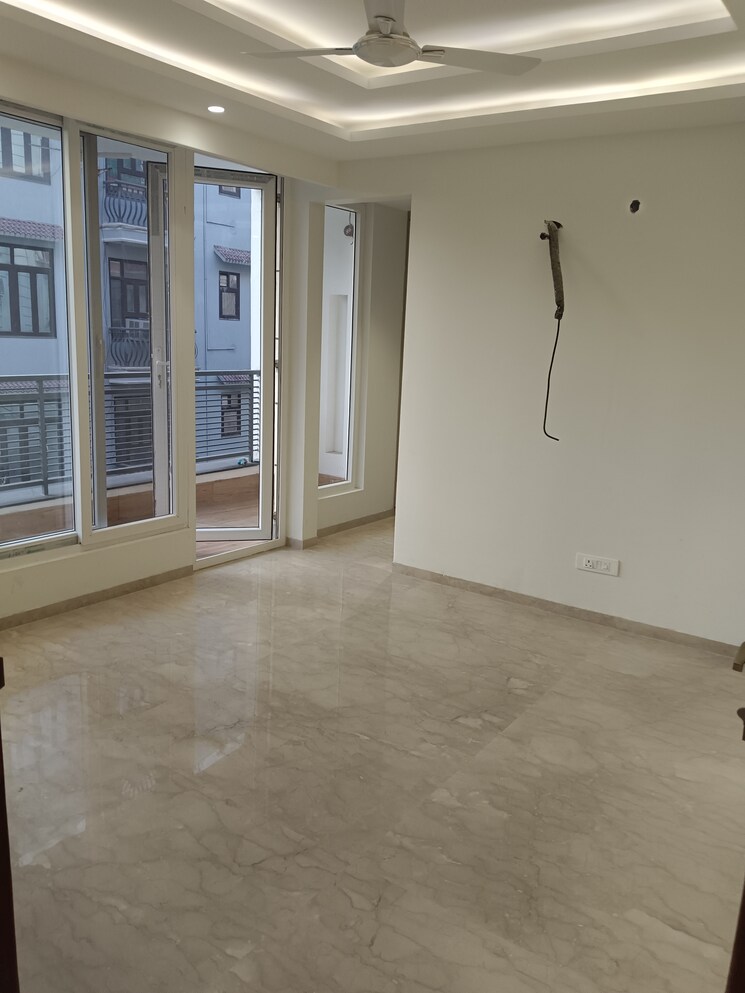 Room, nangal dewat 3 Bedroom 200 Sq.Yd. Builder Floor In Nangal Dewat Delhi 8286063