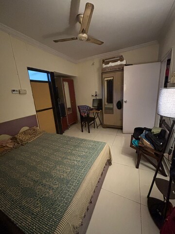 Master Bedroom in 1 BHK Apartment at Summit Apartment, Goregaon East – for Rent