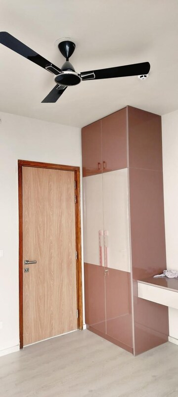 Room in 3 BHK Apartment at M3M Sky City, Sector 65 – for Rent