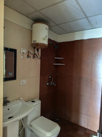 Bathroom in 2.5 BHK Apartment at Aims Golf Avenue II, Sector 75 – for Rent