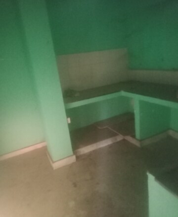 Furnished Amenities in 2 BHK Independent House at Aliganj – for Rent
