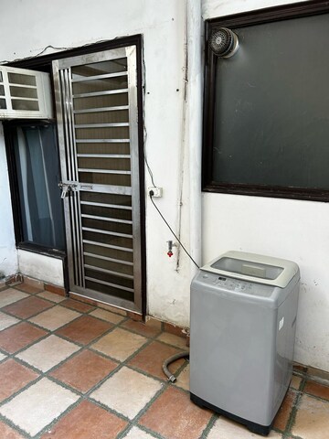 Bathroom in Studio Builder Floor at Sector 45 – for Rent