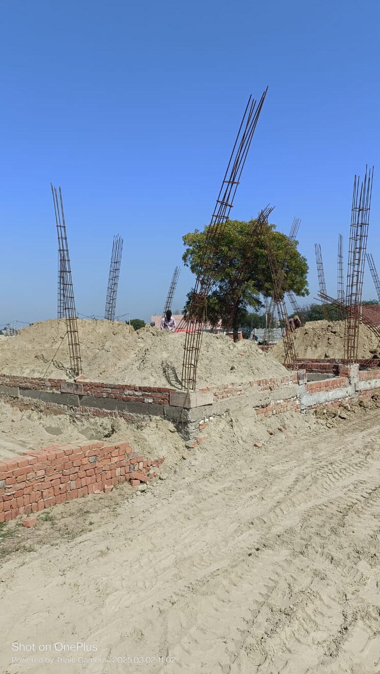 undefined, upsidc site b  100 Sq.Yd. Plot In Upsidc Site B Greater Noida 8286212