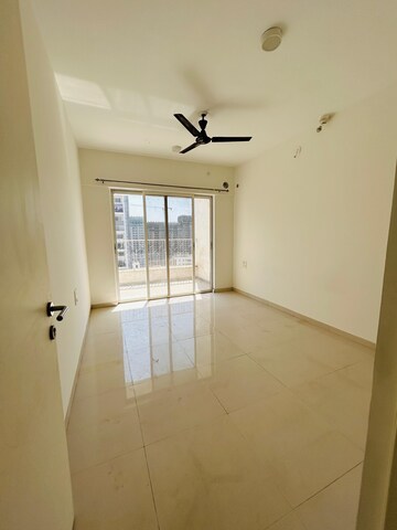 Room in 3 BHK Apartment at Godrej 24X7, Hinjewadi – for Rent