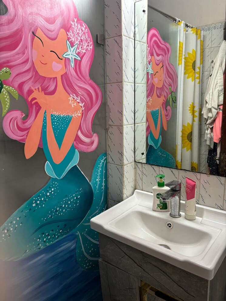 Master Bedroom, kailash colony 3 Bedroom 1300 Sq.Ft. Builder Floor In Kailash Colony Delhi 8286258