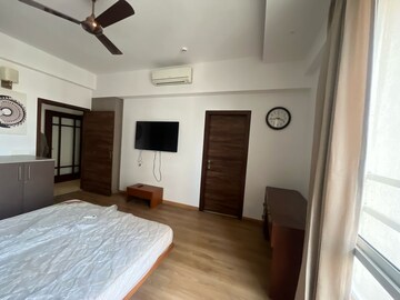 Bedroom in 5 BHK Apartment at Pioneer Park Presidia, Sector 62 – for Rent