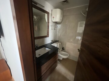 Bathroom in 5 BHK Apartment at Pioneer Park Presidia, Sector 62 – for Rent