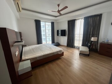 Bedroom in 5 BHK Apartment at Pioneer Park Presidia, Sector 62 – for Rent