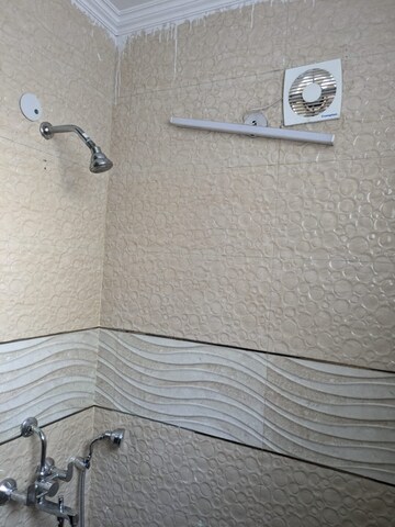Bathroom in 2 BHK Apartment at Amar Colony – for Rent