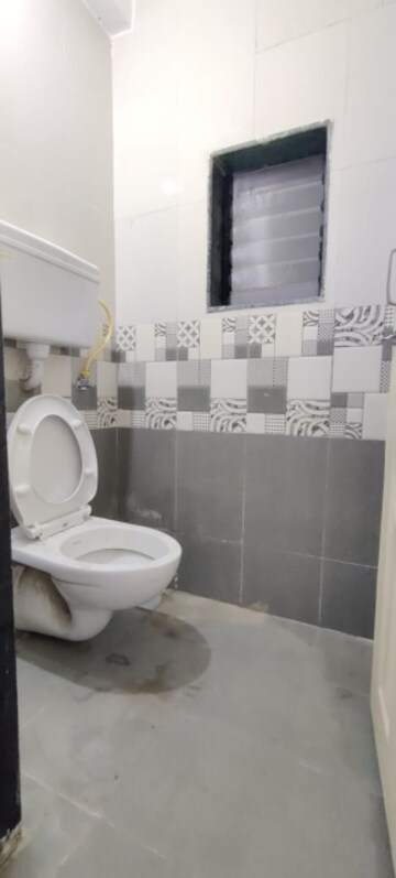 Bathroom in 1 BHK Apartment at Goregaon West – for Rent