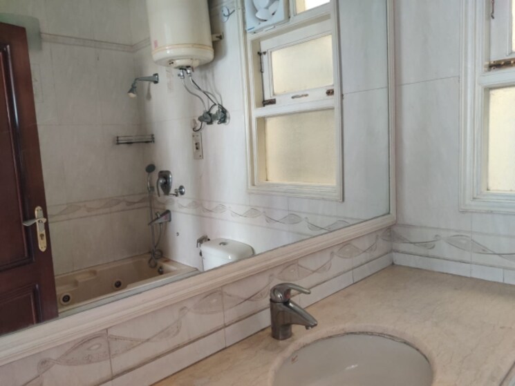 Bathroom, saket 6+ Bedroom 5000 Sq.Ft. Builder Floor In Saket Delhi 8286361