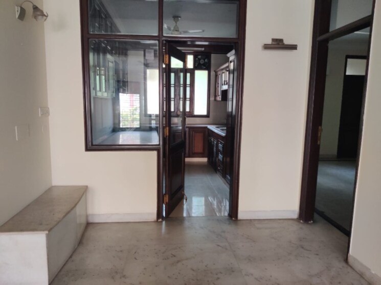 Room, saket 6+ Bedroom 5000 Sq.Ft. Builder Floor In Saket Delhi 8286361