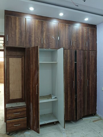 Furnished Amenities in 3 BHK Builder Floor at Dhakoli Village – for Sale