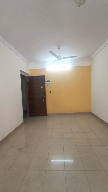 Room in 1 BHK Apartment at Amazon Park, Borivali West – for Rent