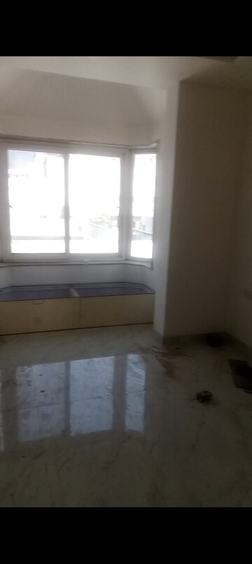 Room in 3 BHK Builder Floor at Jagatpura – for Rent