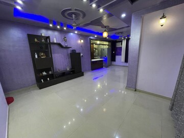 Room in 3 BHK Apartment at Omaxe Heights, Sector 86 – for Sale