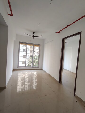 Room in 1 RK Apartment at Avant Hillway, Goregaon East – for Rent
