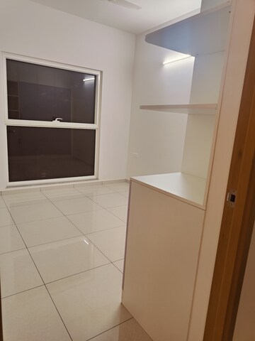 Room in 2 BHK Apartment at Sobha Dream Gardens, Thanisandra Main Road – for Rent