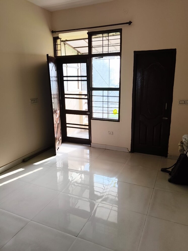 Room, dhakoli village 2 Bedroom 1800 Sq.Ft. Builder Floor In Dhakoli Village Zirakpur 8286449