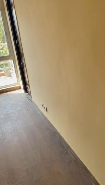 Building Lobby in 3 BHK Apartment at Piyush Heights, Sector 89 – for Rent