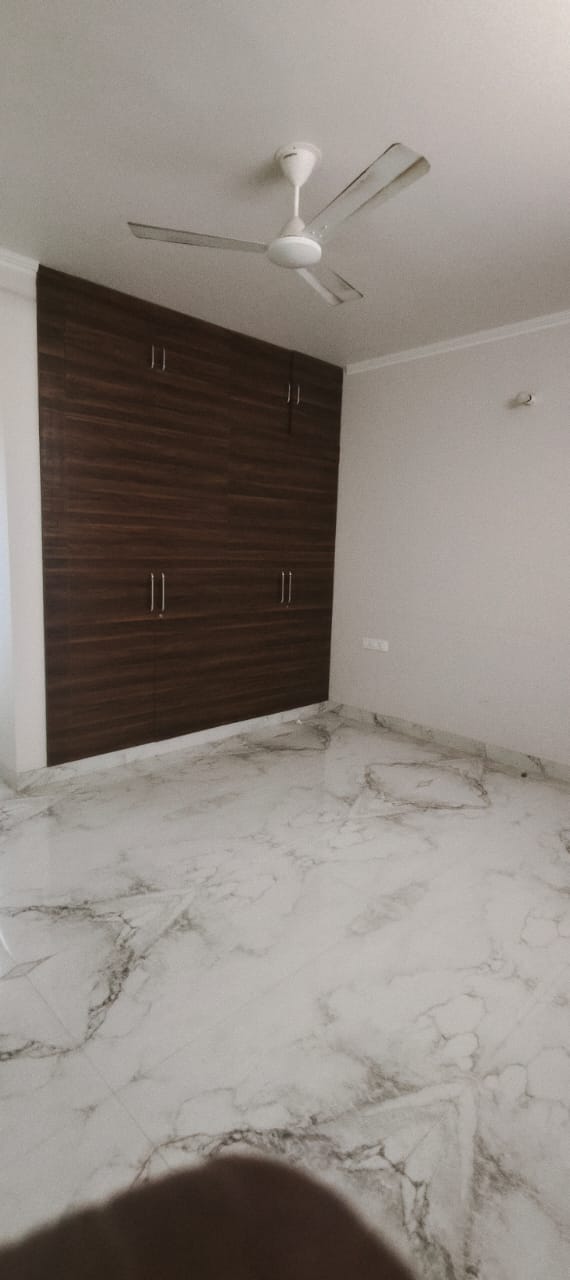 3 BHK + Extra Room Apartment For Sale in Vasant Kunj