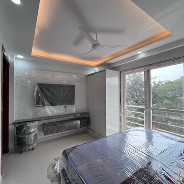 Parking in 1 BHK Builder Floor at Ansal Sushant Lok I, Sector 43 – for Rent