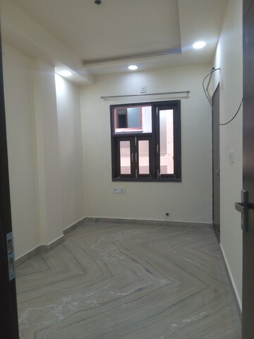 Building Lobby in 2 BHK Builder Floor at Shastri Nagar – for Rent
